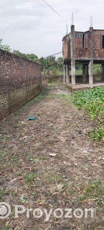 ৩কাঠার একটি লট বিক্রি করা হবে