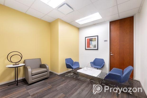 Private office for your business’ needs in Regus Rahim Plaza De C