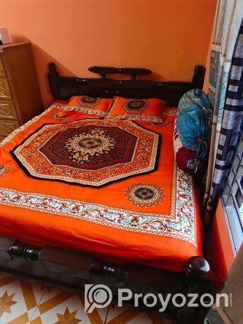 ২ মাস ব্যবহার করা সম্পুর্ন নতুন বোর্ড এর খাট