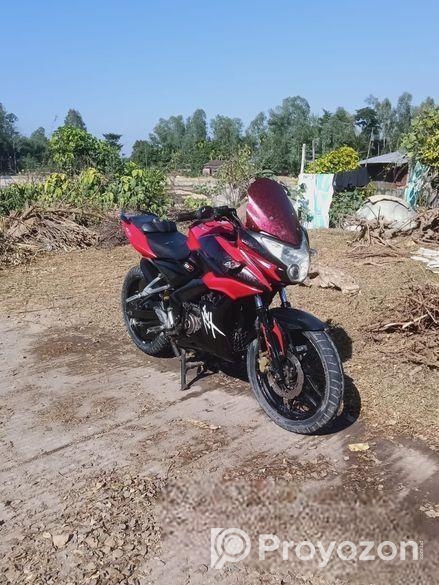 Bajaj Pulsar NS 160 . 2016