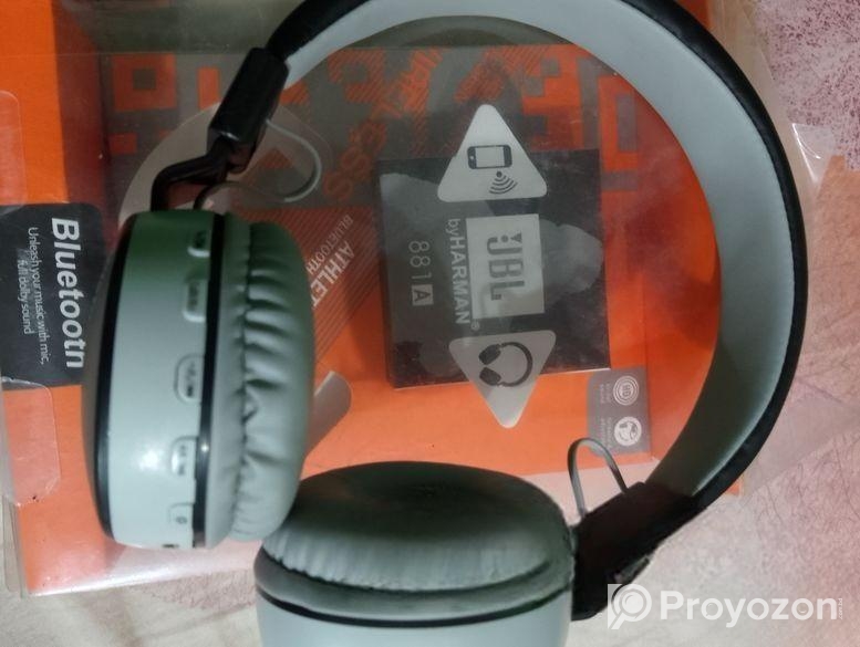 JBL headphone