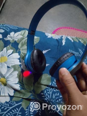 Earphones & Headphones