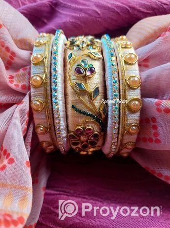 হাতের তৈরি চুড়ি