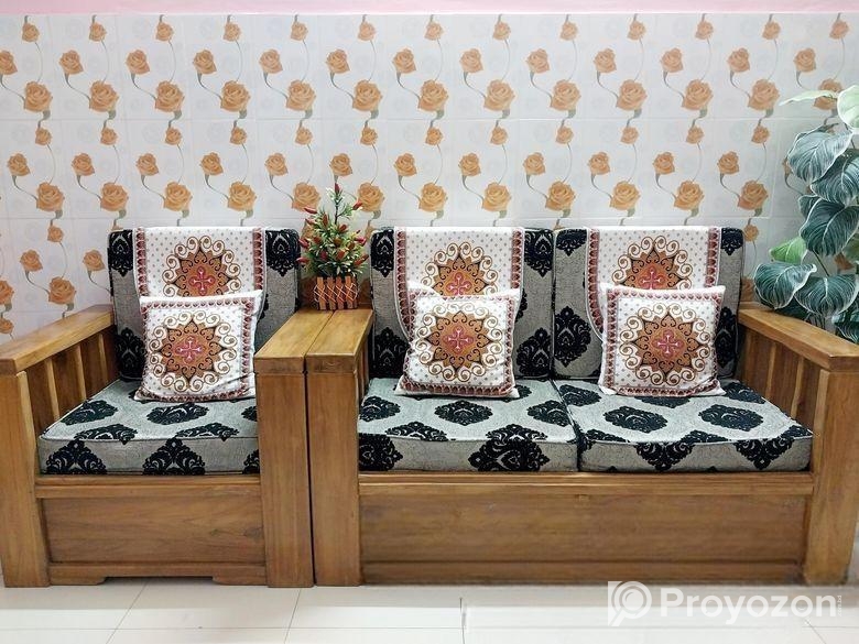 সেগুন কাঠের সোফা এবং টেবিল, সাথে গদি, কুশন ও কভার