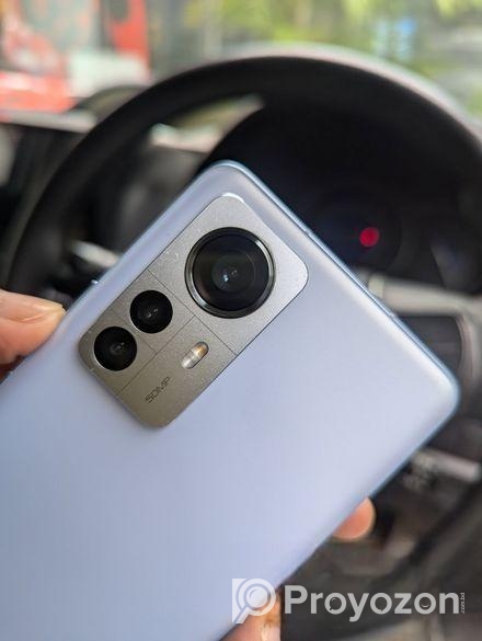 Xiaomi 12 Pro phone