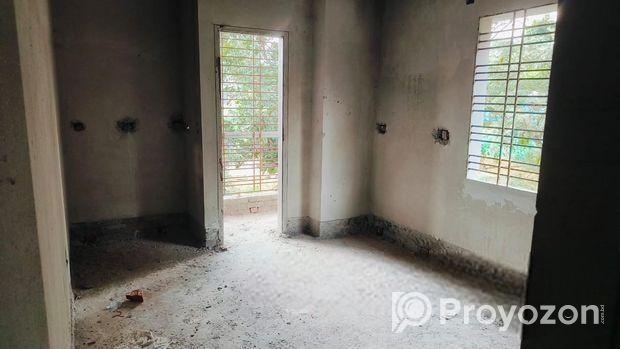 সাভার রেডিও কলোনী থেকে মাত্র ১০ মিনিট দূরত্বে হাউজিং-এ রেডি ফ্যাট