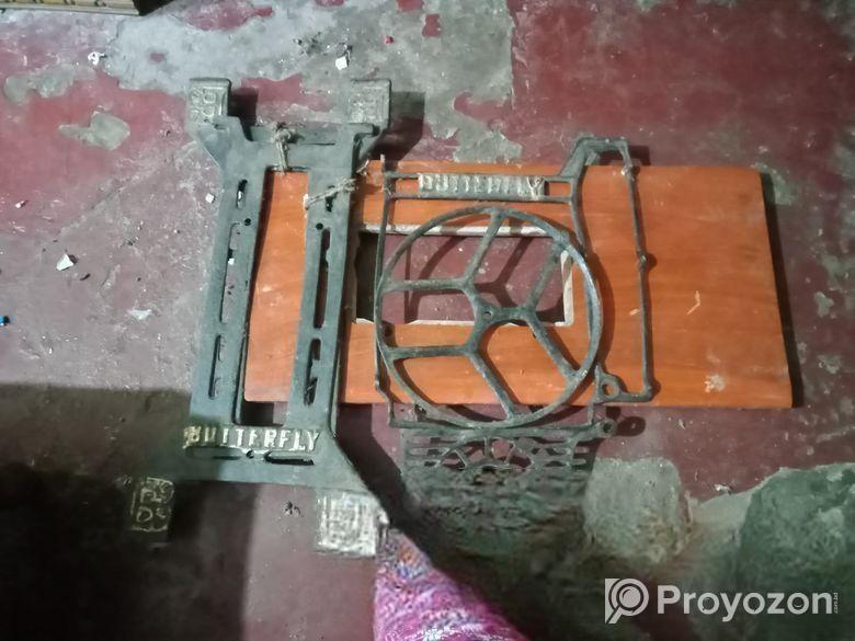 সেলাই মেশিন বিক্রি হবে