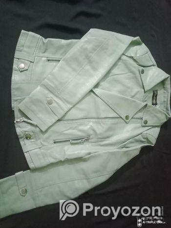 মেয়েদের স্টাইলিশ লেদারের জ্যাকেট