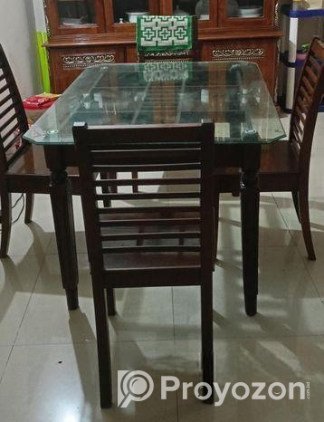 চার চেয়ার নিম কাঠের সম্পূর্ণ প্রেস খাবার টেবিল আর্জেন্ট সেল হবে।