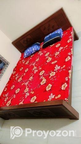 কিং সাইজ বেড