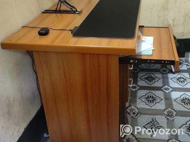 New Computer Table Desk Sell Urgent