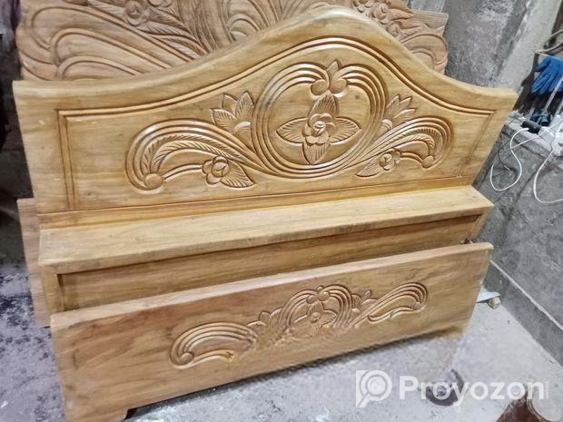 আমি একটা আকাশমনি কাঠের ২ ইঞ্চি সলিড সেমি বক্স খাট বিক্রি করব