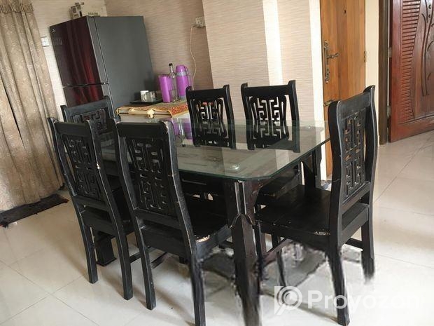Akashi Wooden Dinning Table And Chairs (6 Chairs)