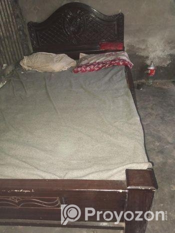 খাট বিক্রি হবে