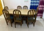 ব্যবহিত ডায়নিং টেবিল, চেয়ার বিক্রি করা হবে।