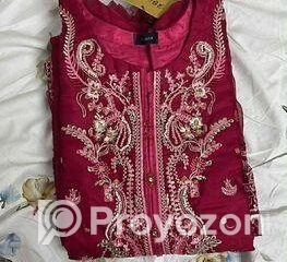 fitted-49_2025-12-09_09-36-28