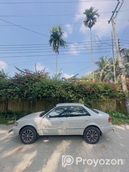 Toyota Corolla . 1997