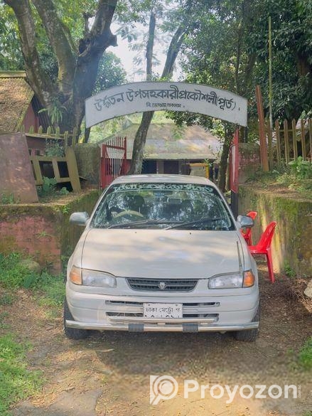 Toyota Corolla . 1997