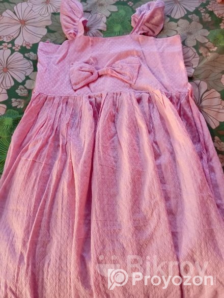 বাচ্চাদের সুতি কাপড়ের জামা ব্যবহৃত