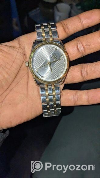 একদম নতুন আর ফ্রেস ঘড়ি