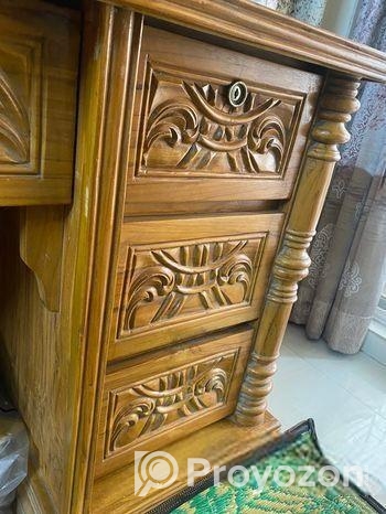 সেগুন কাঠের ড্রেসিং টেবিল