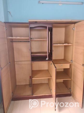 Almirah আলমারি