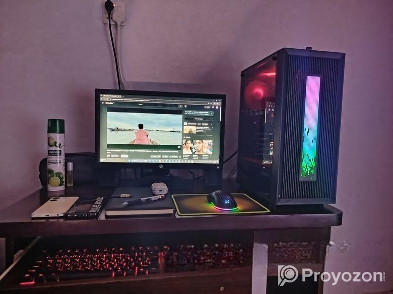 কম্পিউটার টেবিল