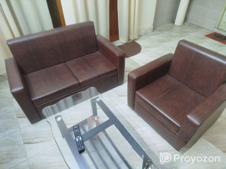 সোফা সেট ৫ সিট + সেন্টার টেবিল ২ টা টুল
