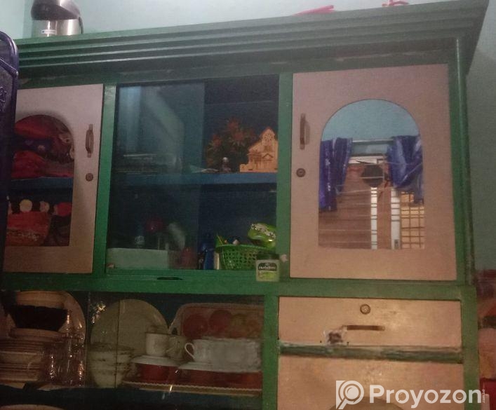 জরুরী টাকার প্রয়োজনে শোকেস বিক্রি