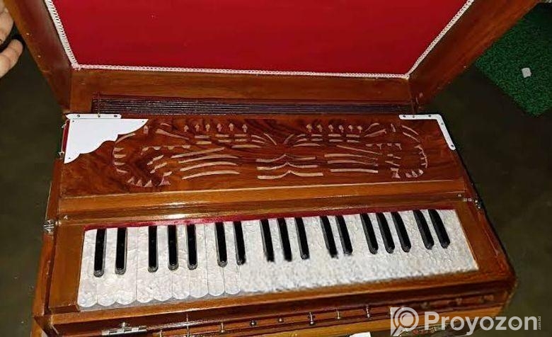 হারমনিয়াম টা বিক্রয় করা হবে