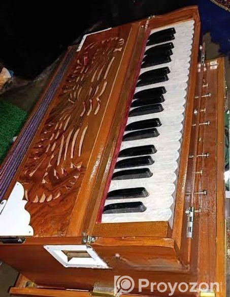 হারমনিয়াম টা বিক্রয় করা হবে