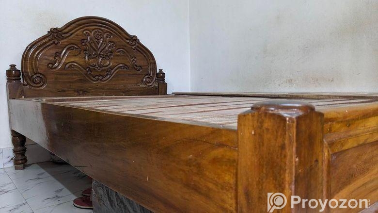 সেগুন কাঠের সিঙ্গেল খাট