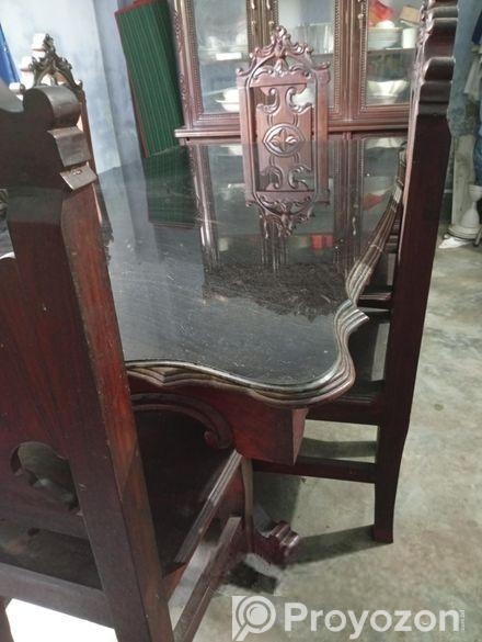 ডাইনিং টেবিল বিক্রি