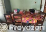 একটি ডাইনিং টেবিল বিক্রি হবে