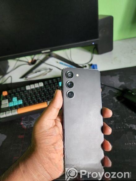 Samsung Galaxy S23 8 /128 with Box