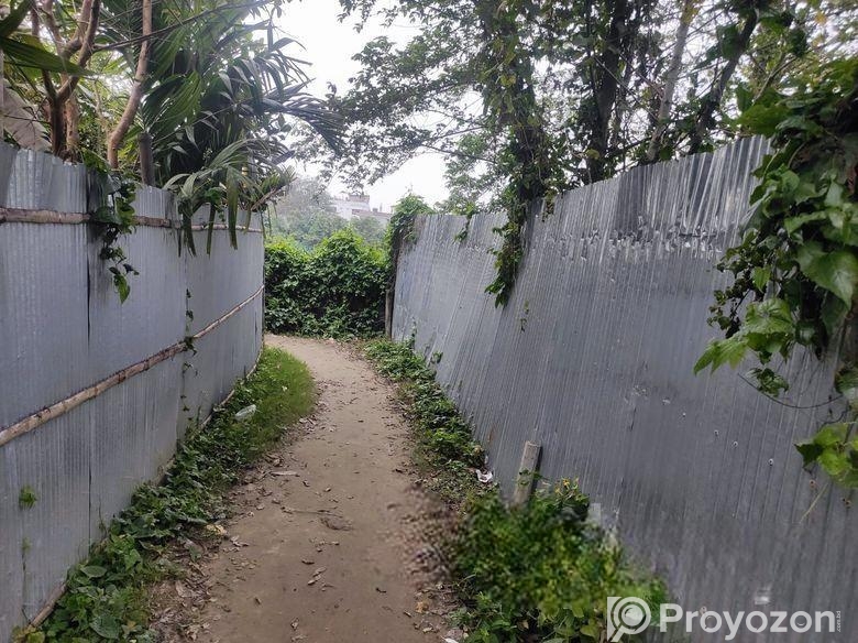 Land sale on urgent basis