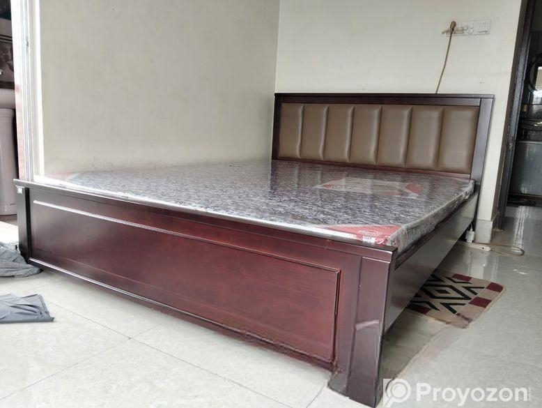 সম্পূর্ণ নতুন বেড মেট্রেস সহ