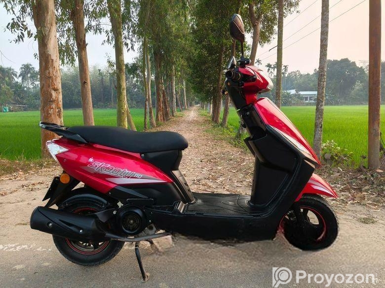 Freedom Runner skooty 110 2022