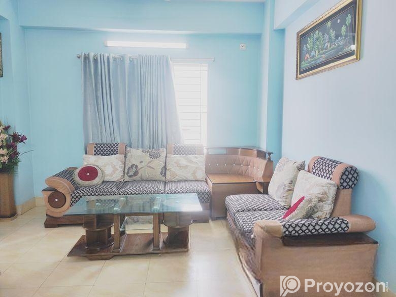 Corner Sofa & Centre Table