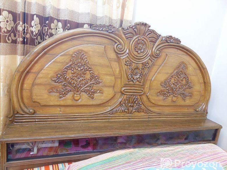 Segun Wood Bed
