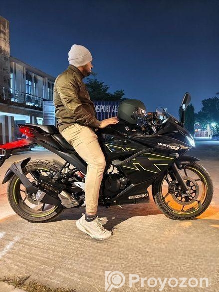 Suzuki Gixxer SF 2025