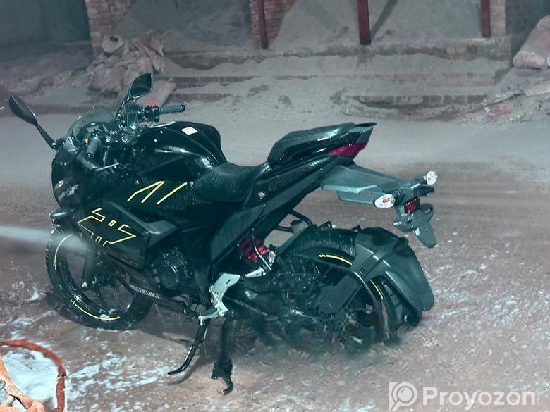 Suzuki Gixxer SF 2025