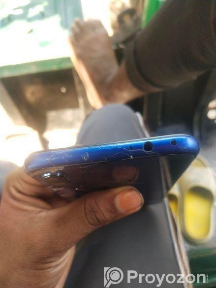 Xiaomi Redmi Note 7 .