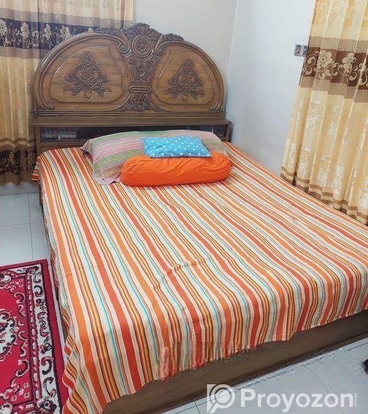 Segun Wood Bed