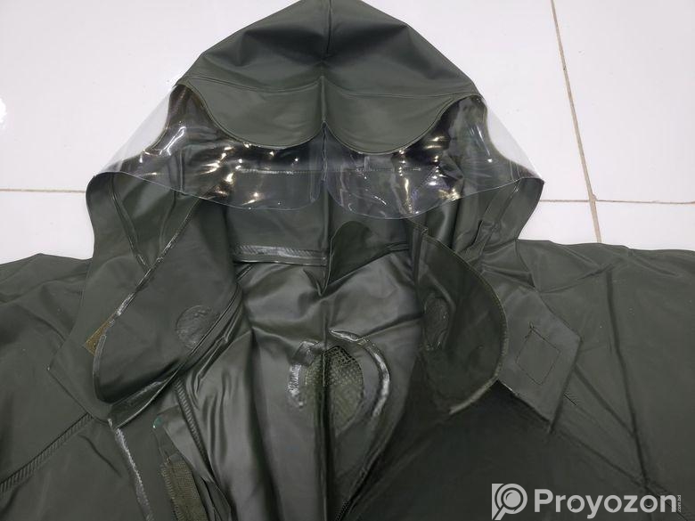 রেইনকোট