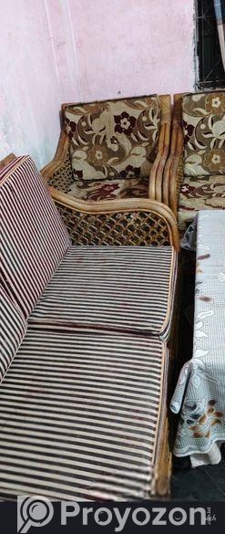 সোফা বিক্রি করা হবে